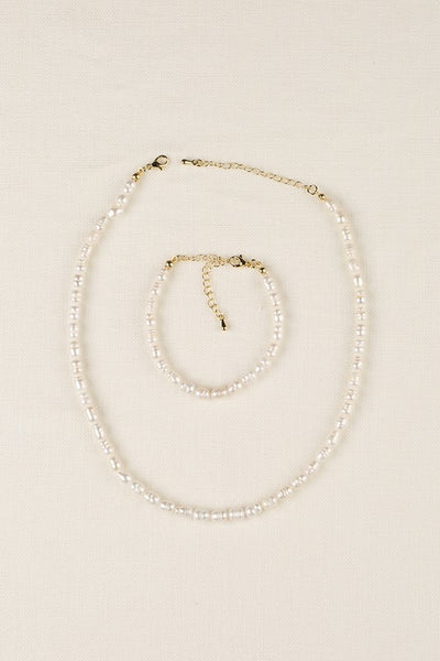 Small Sized Pearl Bracelet Necklace Set