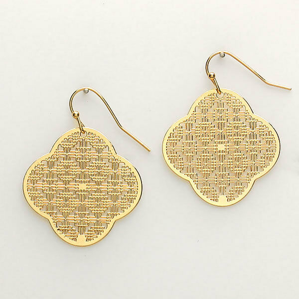 Filigree Earrings Clover Cutout Textured Metal GOLD 1.5" Lightweight Jewelry - PalmTreeSky