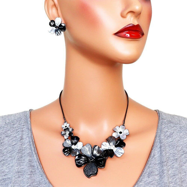 Flower Necklace Set Chunky Pendant Statement Floral Rhinestone Painted BLACK - PalmTreeSky